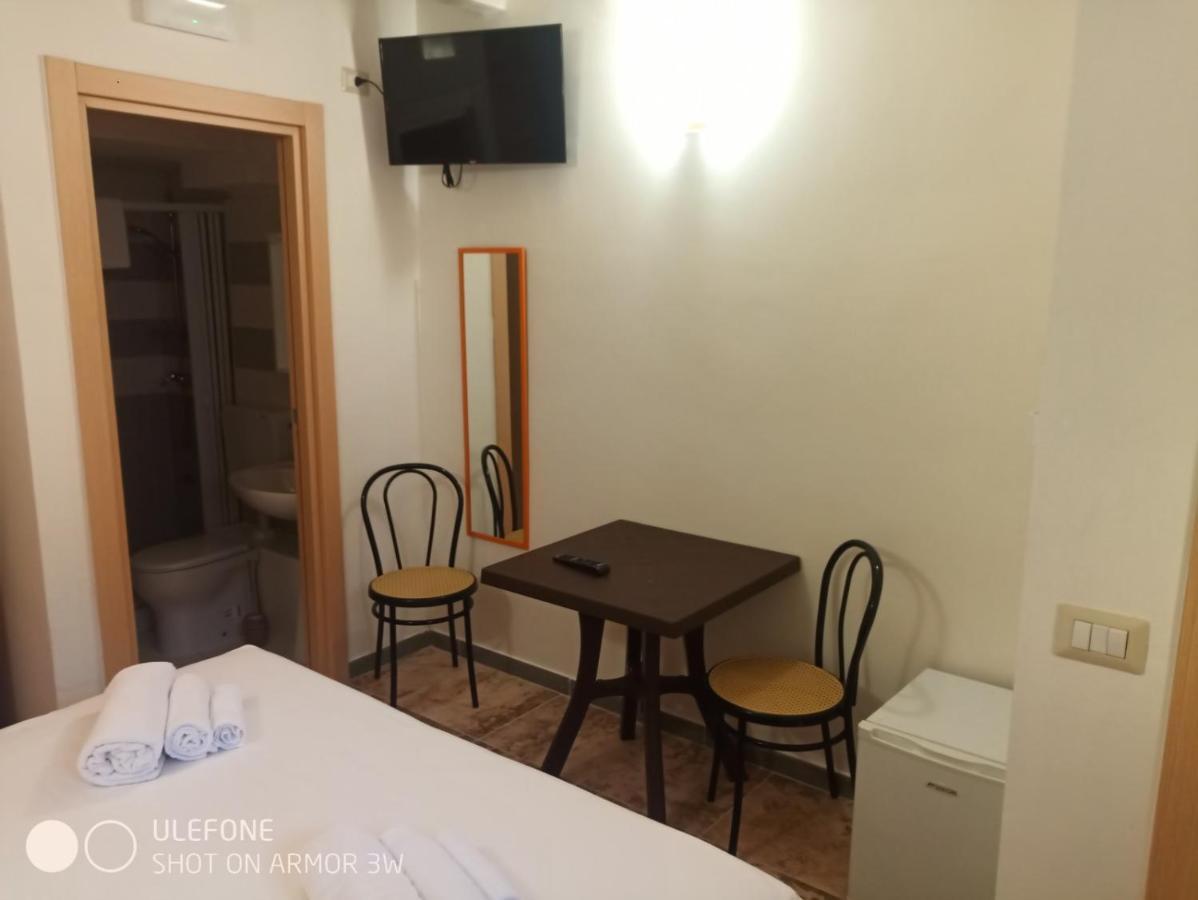 אוטרנטו B&B L'Antica Dimora ...E Dei Mestieri מראה חיצוני תמונה